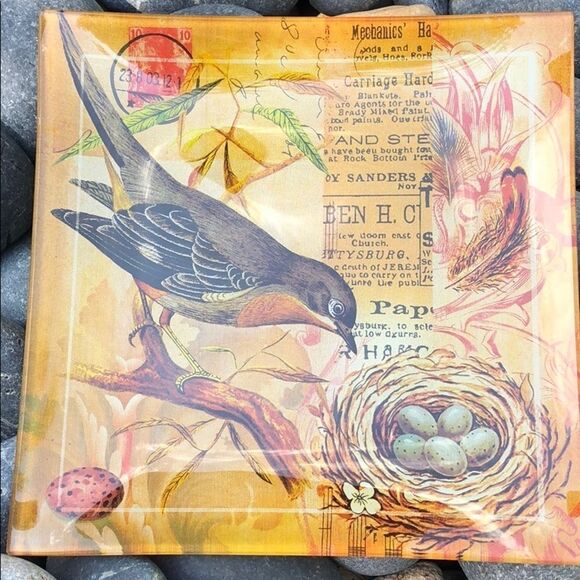 Lovely Botanical Bird Glass Trinket Dish - Picture 2 of 7